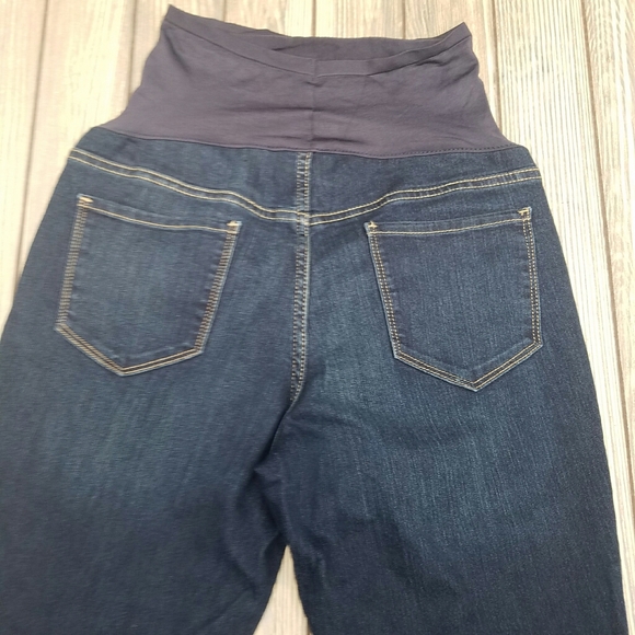 Old Navy Skinny Jeans - Picture 9 of 9